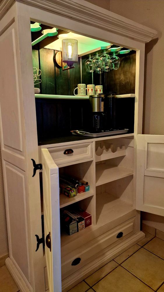  Bar � caf� et/ou bar � vin 1200 Reignier (74)