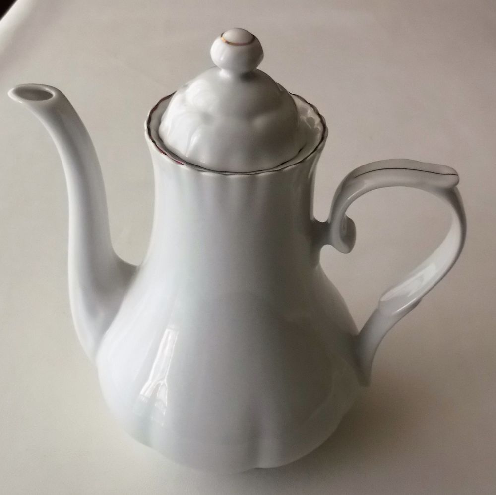 Cafeti�re blanche en porcelaine v�ritable 10 Vienne (38)