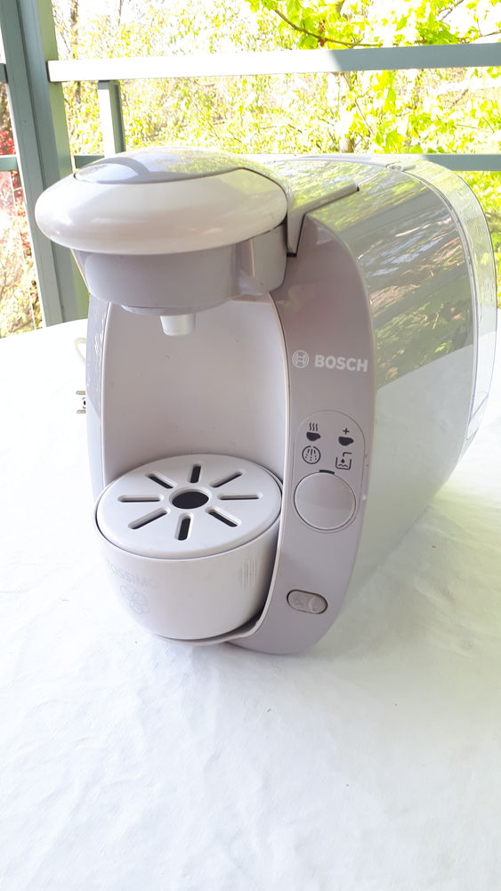 Cafeti�re � capsules Bosch Tassimo TAS 15 Montigny-Lencoup (77)