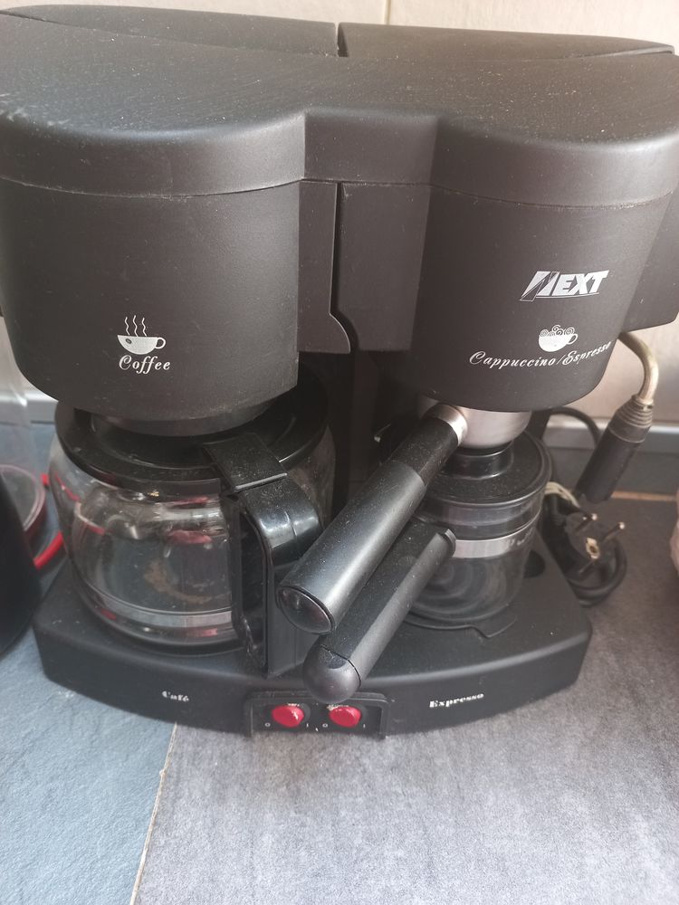 CAFETIERE++COMBINE+NOIRE 40 Foug�res (35)