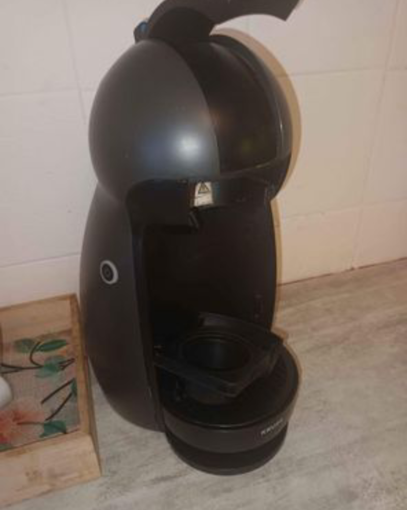 Cafetiere dolce gusto . 
45 Lamotte-Warfus�e (80)