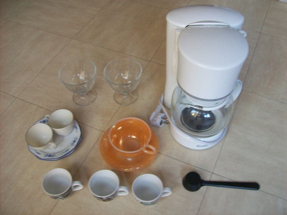 cafeti�re �lectrique + tasses + coupes glace 2 Martigues (13)