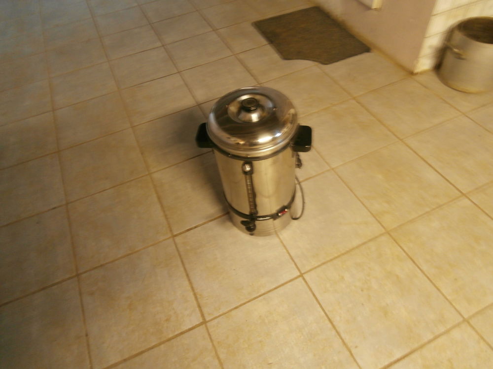 CAFETI�RE �lectrique.
80 Foulayronnes (47)