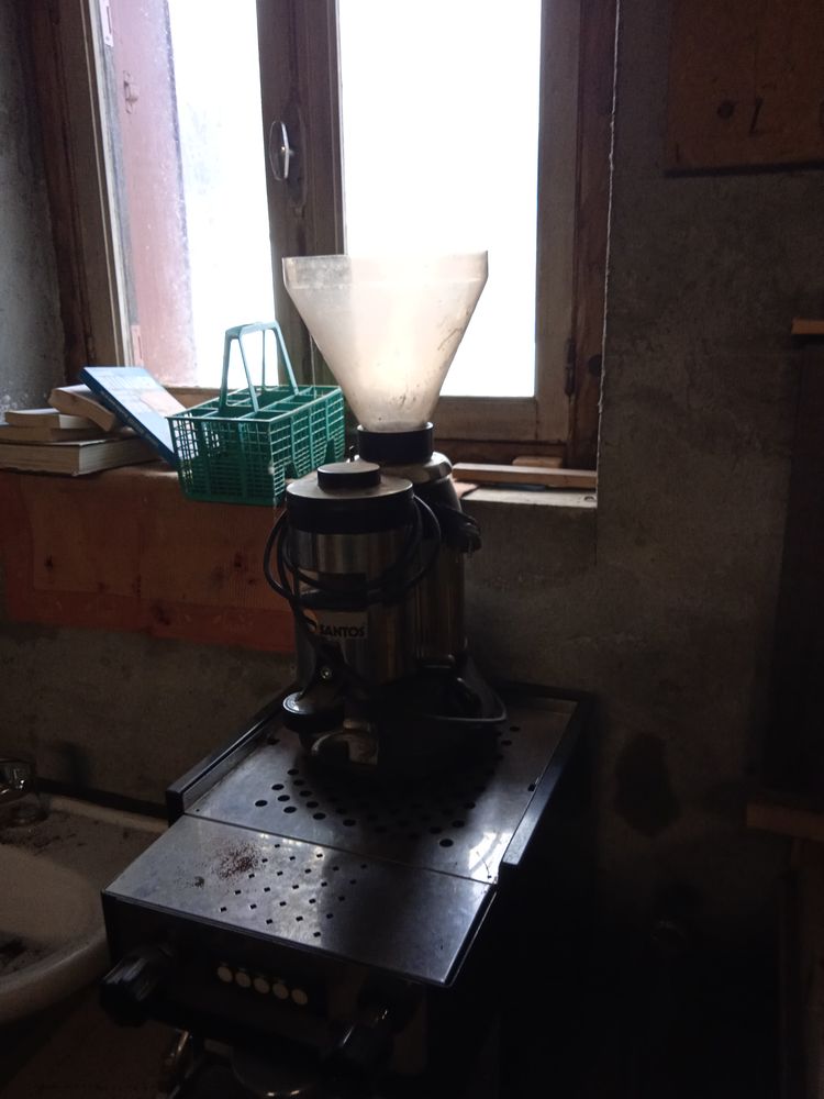 Cafeti�re expresso de restauration plus la Machine � grain 800 Usclades-et-Rieutord (07)
