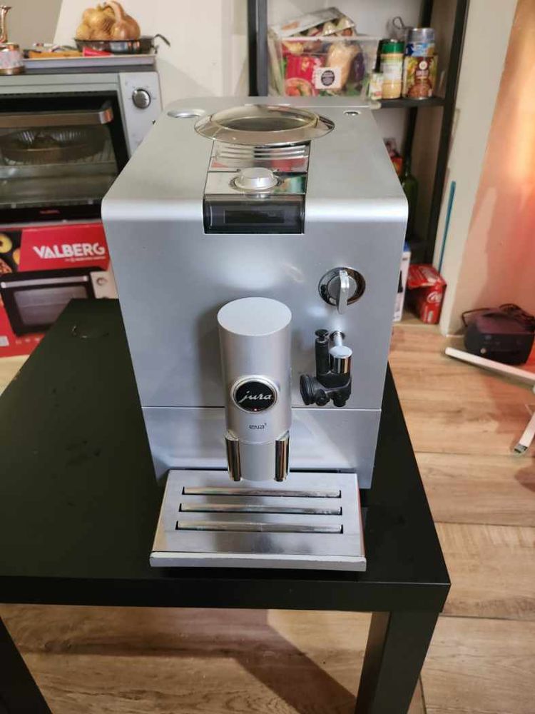 CAFETI�RE JURA ENA 5 250 Salon-de-Provence (13)