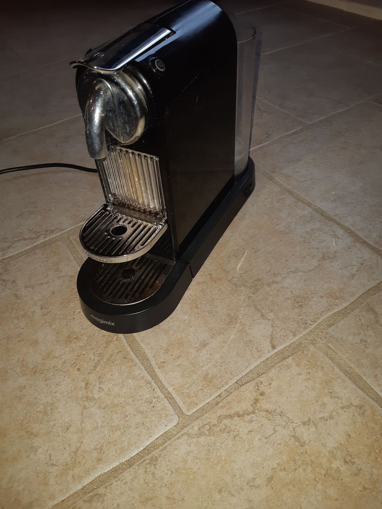 Cafeti�re nespresso � capsules 30 Rabastens (81)