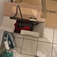 cafeti�re nespresso dans son emballage d'origine avec 100 capsules 100 Paris 15 (75)