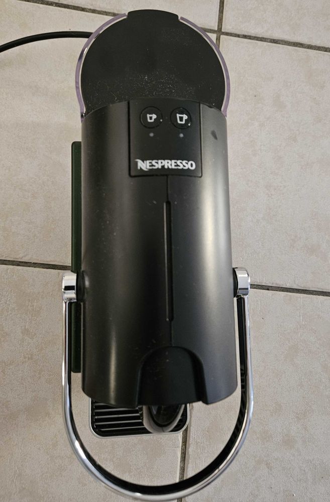 cafeti�re Nespresso Pixie neuve 80 Tr�voux (01)