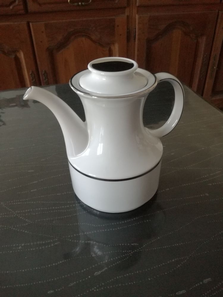 Cafeti�re en porcelaine 35 Barentin (76)