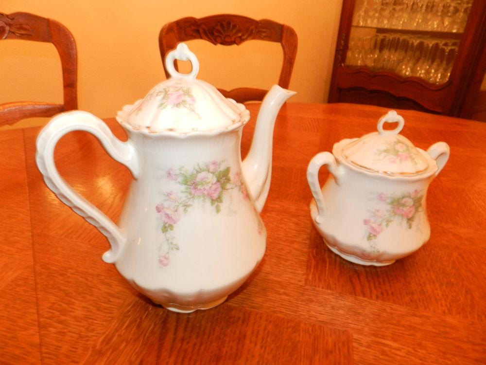 Cafeti�re et sucrier anciens 15 Yport (76)