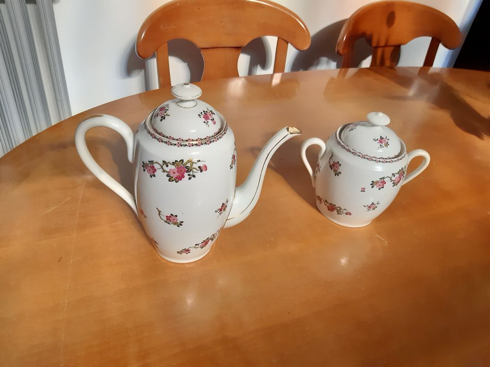 Cafeti�re + sucrier + 5 tasses � caf� 6 Toulouse (31)