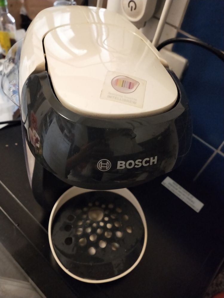 Cafeti�re Tassimo Bosh beige 15 Neuilly-sur-Seine (92)