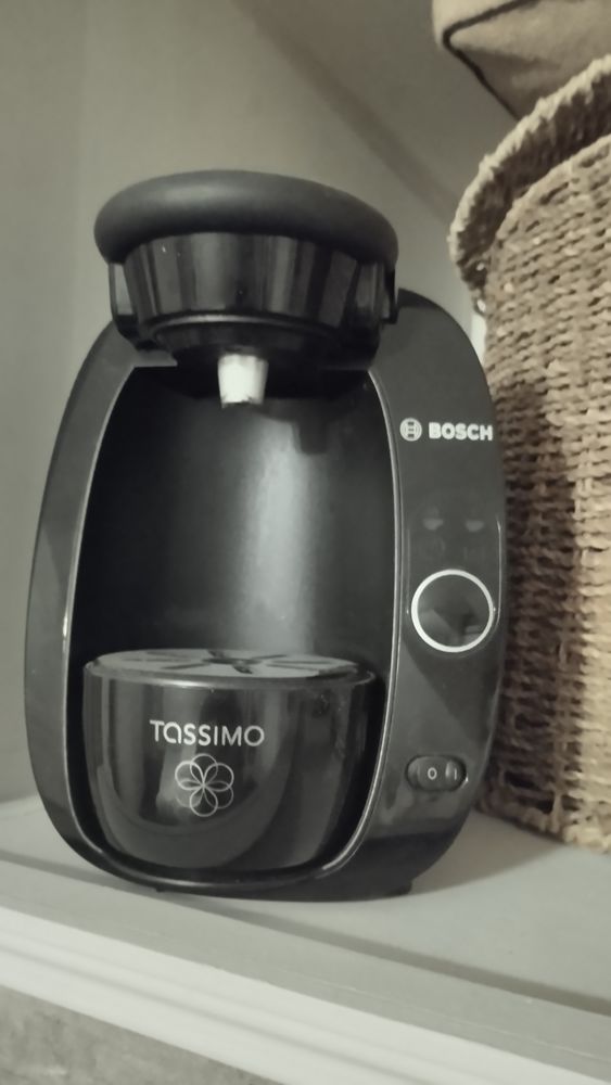 cafeti�re tassimo et ses nombreuses dosettes 35 Saint-Pierre-le-Bost (23)