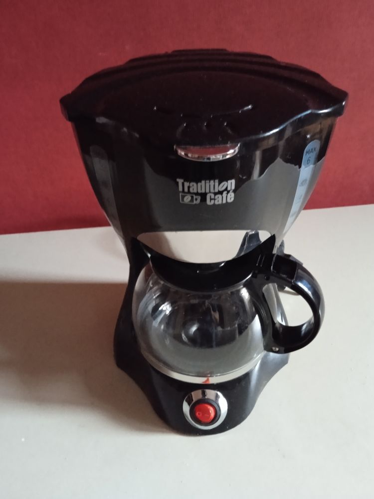 Cafeti�re Tradition du caf� neuve (faire offre) 0 Lyon 1 (69)