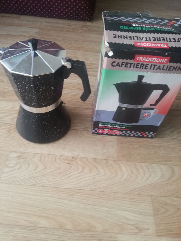 Lot de 3 cafeti�res italiennes neuves 10 Clamart (92)