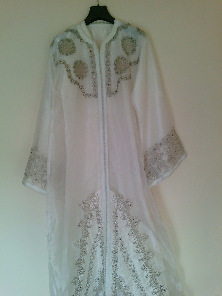 CAFTAN MAROCAIN TAGCHITA 20 Livry-Gargan (93)