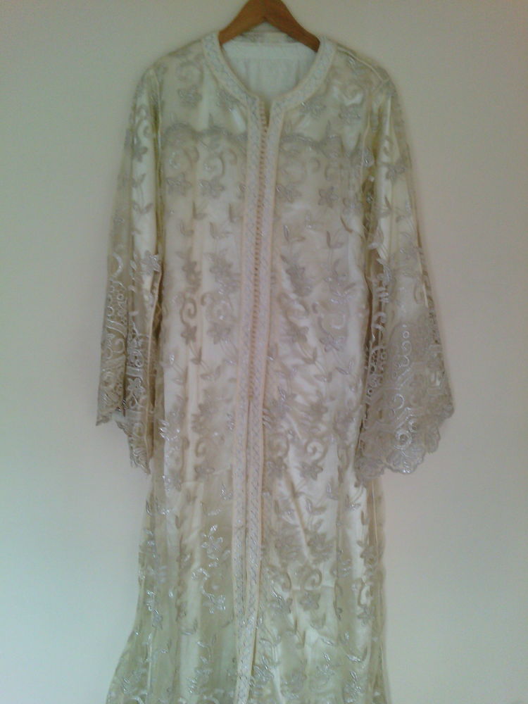 CAFTAN MAROCAIN TAGCHITA 35 Livry-Gargan (93)