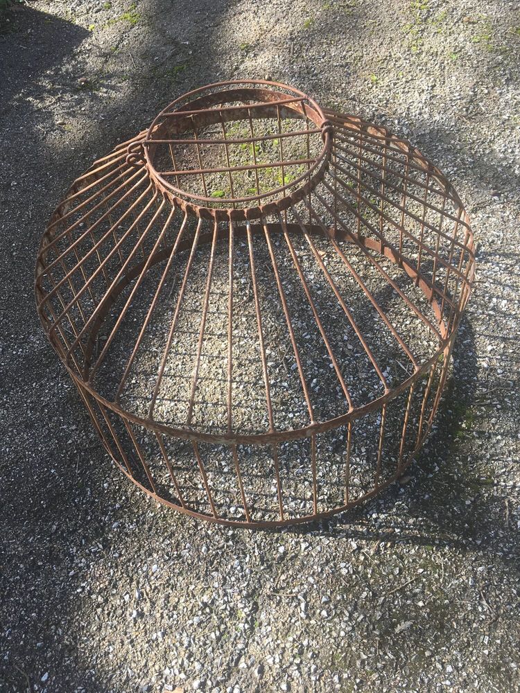 Cage de jardin d�pla�able poule/lapin/cochon d'inde
45 Castres (81)