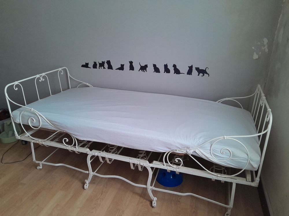 Lit cage 19 �me 190 La Bazoche-Gouet (28)