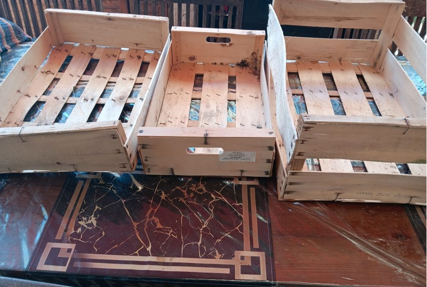 de cagette en bois 30 Saint-Laurent-du-Var (06)