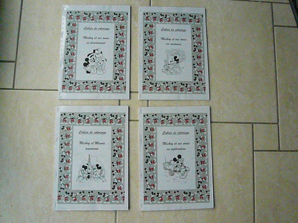 Cahiers de coloriage Mickey 3 Franqueville-Saint-Pierre (76)