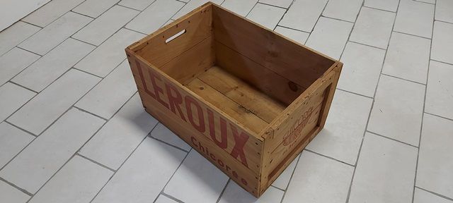Caisse en Bois Vintage CHICOR�E LEROUX des ann�es 50/60 60 Cellule (63)