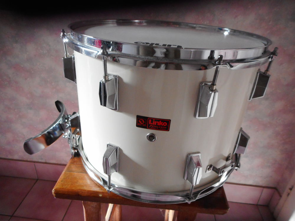 CAISSE CLAIRE DE FANFARE  LINKO    H  28 CM   DIAMETRE  37 C 155 Saint-Jean-de-Monts (85)