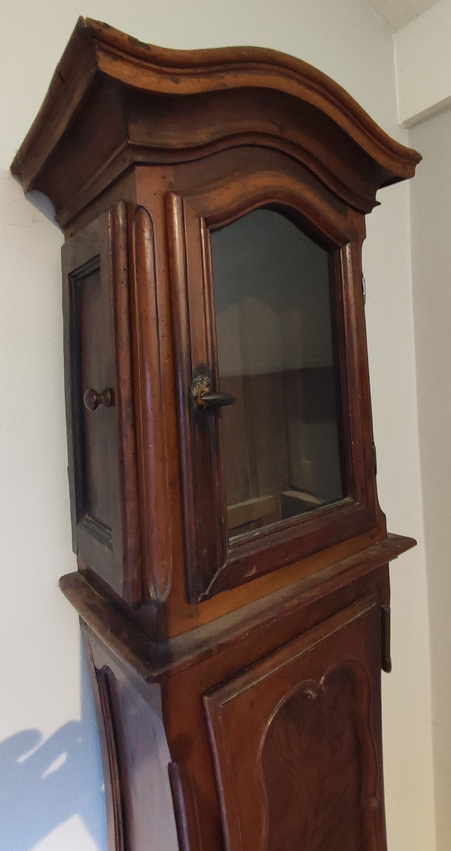 CAISSE D'HORLOGE DU XIX �me SI�CLE 200 Charbonni�res-les-Bains (69)