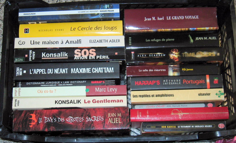 une caisse de livres pour 10 euros. 10 Wattrelos (59)