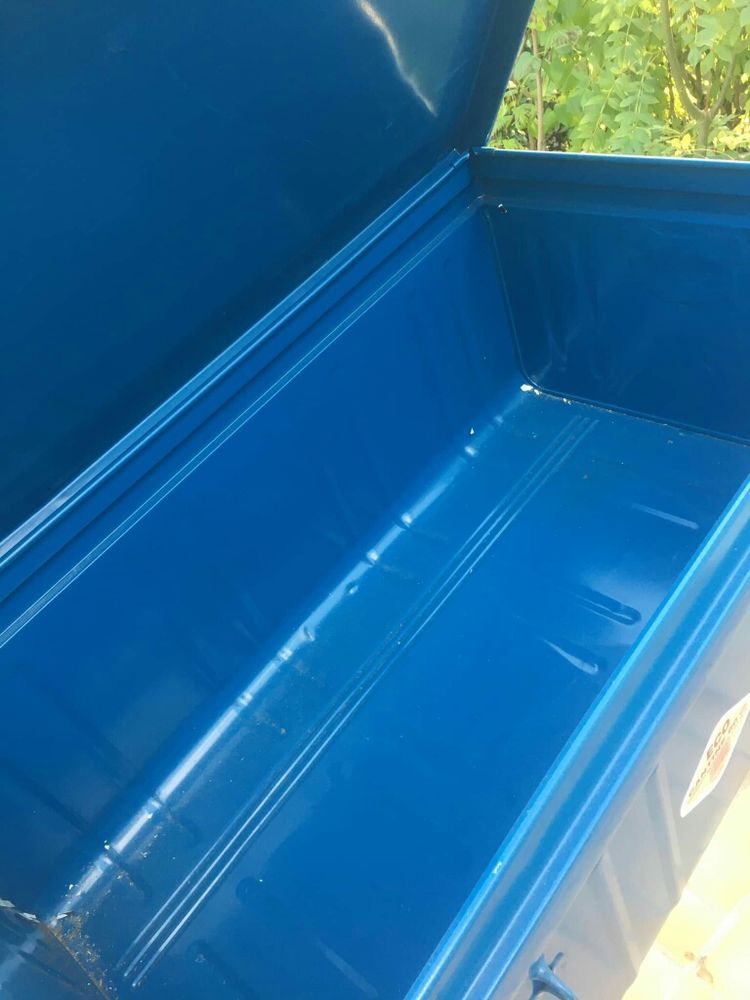 caisse m�tal  cantine 50 Poitiers (86)