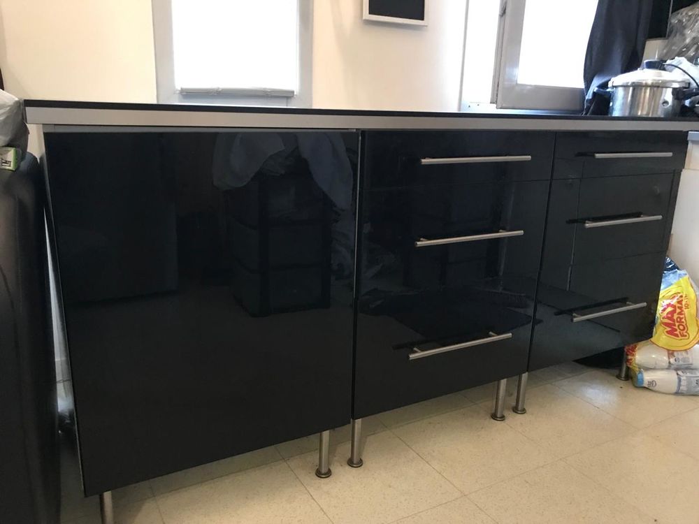 3 caisson ikea noir laque 0 La Plaine St Denis (93)