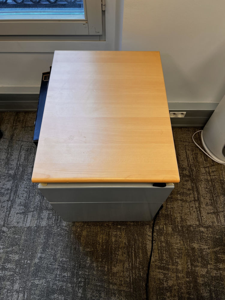 11 caissons de bureau 90 Paris 9 (75)