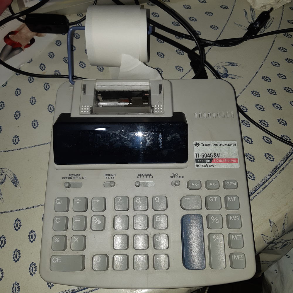 Calculatrice avec imprimante int�gr�e 5 Croix (59)