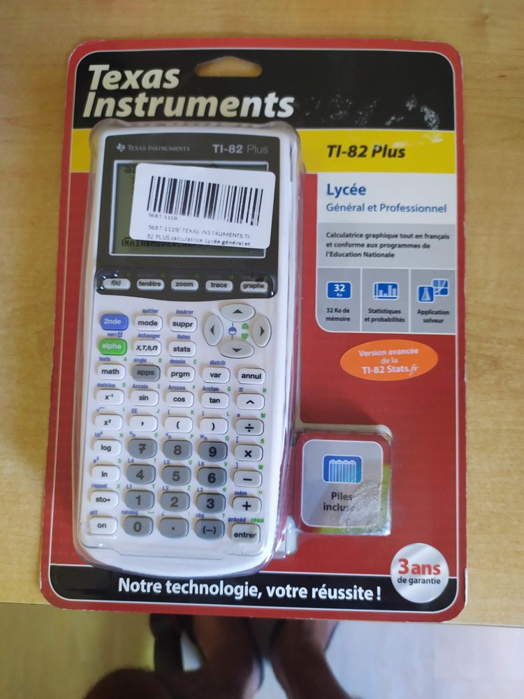 Calculatrice Texas instruments TI-82 plus 35 Chalamont (01)