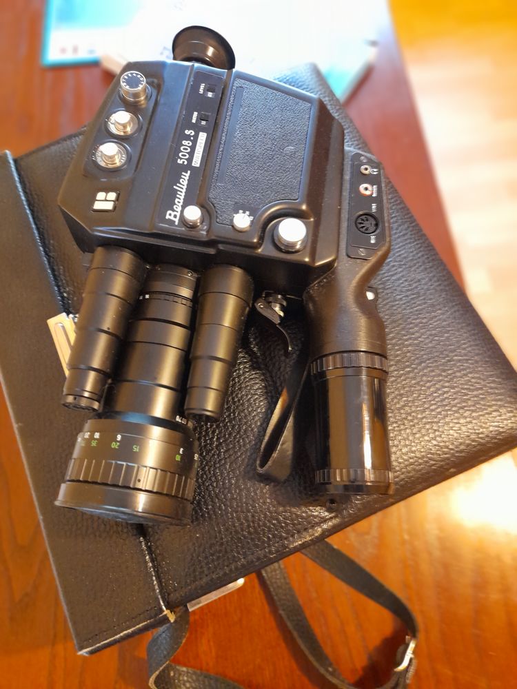 cam�ra ?  BEAULIEU  5000 .S 8
CAM�RA ? VID�O  8 SONY
0 Gap (05)