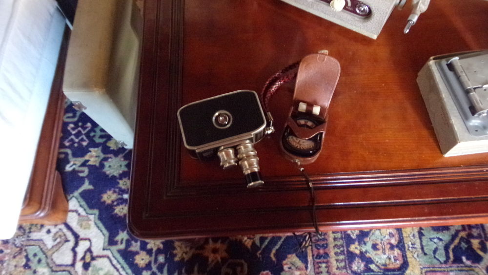 CAMERA BOLEX PAILLARD 8 MM 45 Moumoulous (65)