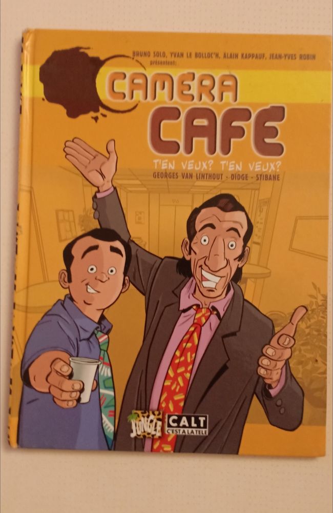 BD Cam�ra caf� 4 Courbevoie (92)