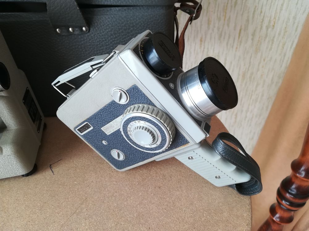 camera + projecteur 8 m/m 60 Mont-pr�s-Chambord (41)