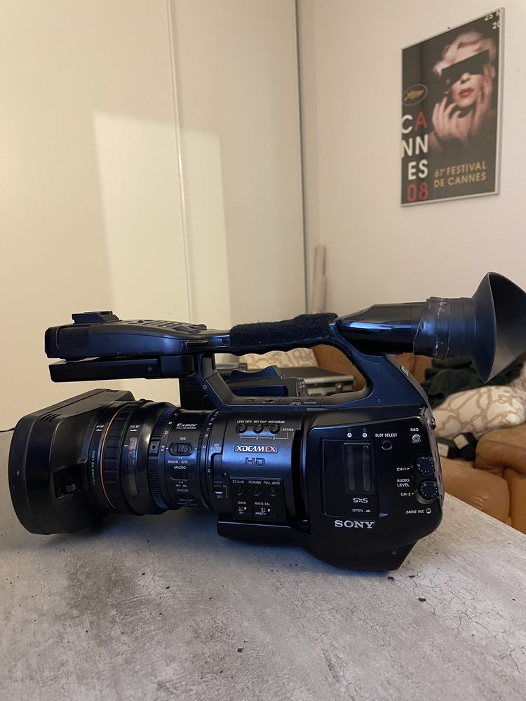 Cam�ra Sony PMW-EX1R ? 808h ? Bon �tat 850 Nantes (44)