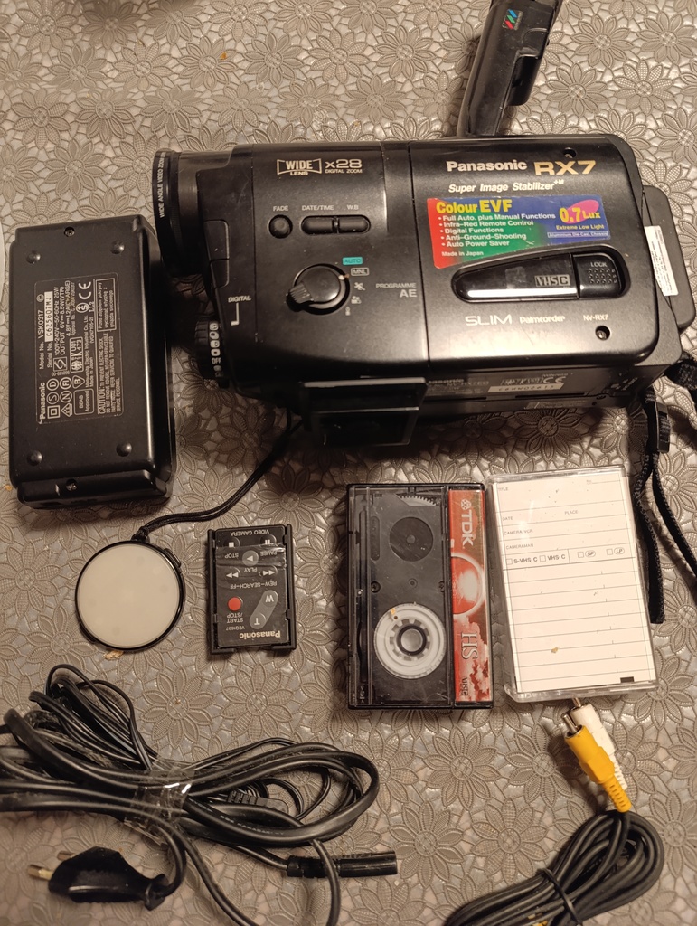 Cam�scope Panasonic RX7 Noir avec Accessoires 50 Paris (75)