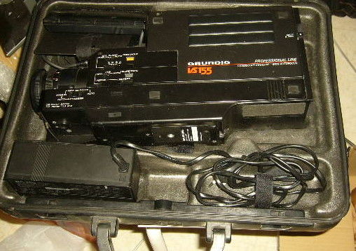 Camescope prof. VHS GRUNDIG VS155 AF  A REVISER 50 Versailles (78)