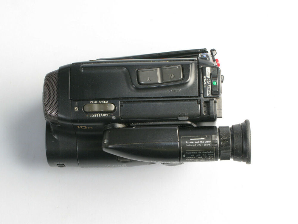 camescope sony video8 CCD TR303 � REPARER 39 Versailles (78)