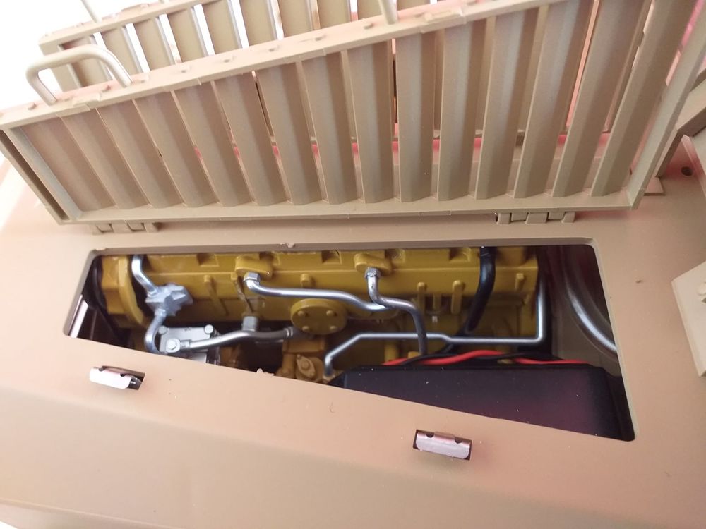 camion militaire US ARMY 6 WD 1/12SON ET FUMEE RTR. 550 Rochefort (17)