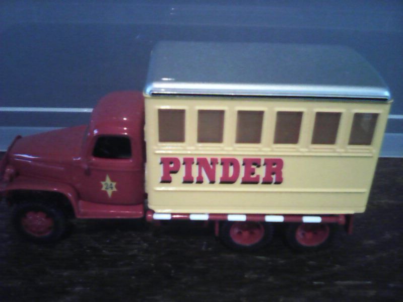 Camion GMC  Pinder 1/50 Mod�le r�duit 16 Marmande (47)