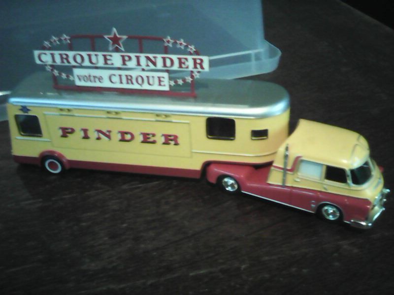 Camion Remorque Pinder 1/64 Mod�le r�duit 19 Marmande (47)