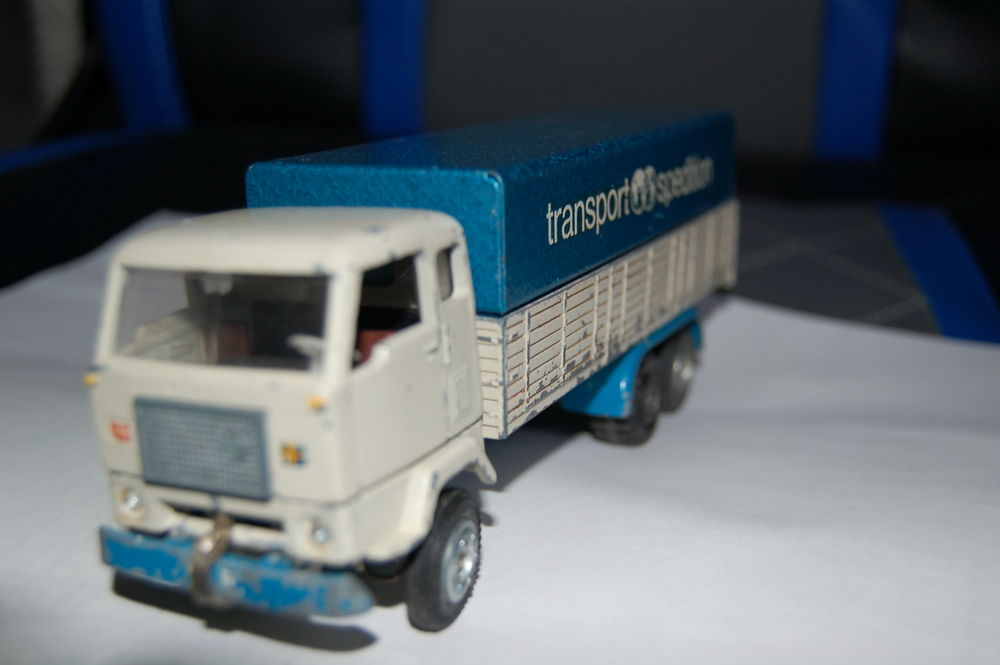 Camion 6 roues bach� VolVo F de chez Tekno (Danemark) 40 Brutelles (80)
