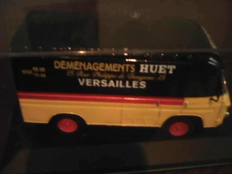 Camionnette Saviem SG2 Huet D�m�nagement Mod�le r�duit 1/43 28 Marmande (47)