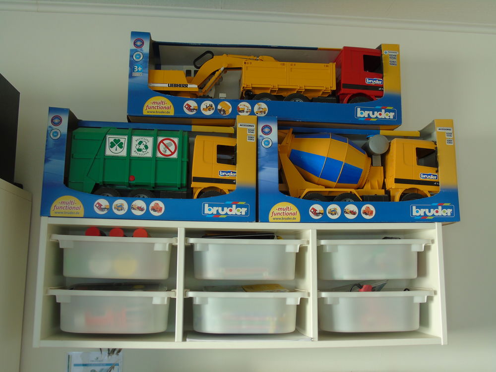 3 camions marque Bruder 65 Masevaux (68)