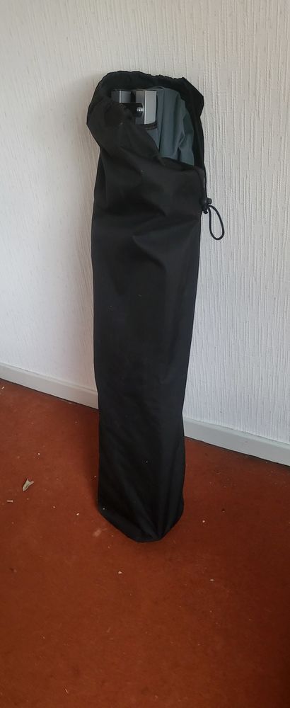 lit de camp et sa housse 15 Montlu�on (03)