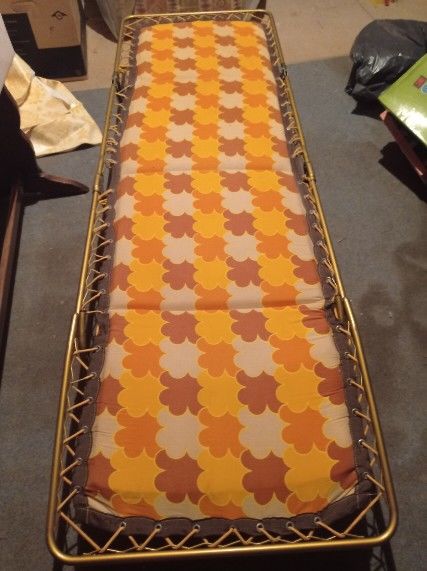 Lit de camp vintage en bon �tat 35 Ga�l (35)